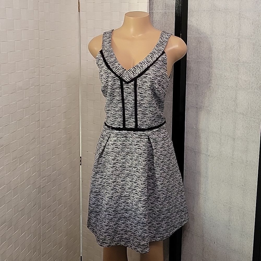 BRAND NEW MISSONI SKATE PLEATED DEEP V-NECK WOMEN"S DRESS